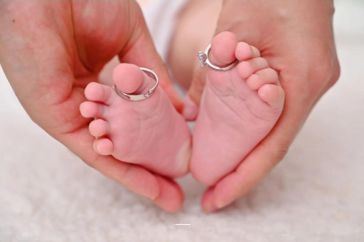 慈溪宝宝发烧手心比额头烫